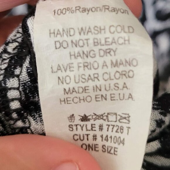 Promesa Fringe Patterned Cardigan Cover Up - Picture 4 of 7